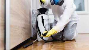 Best Commercial Pest Control  in Charleston, IL